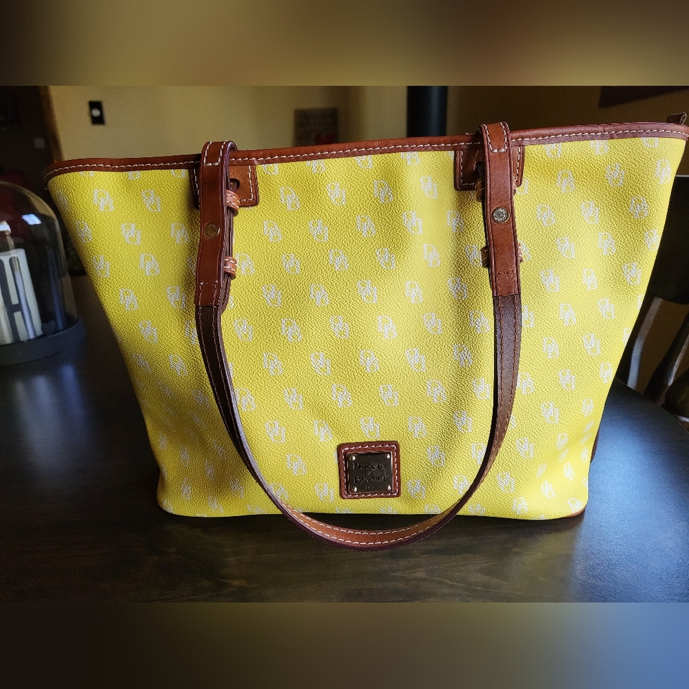 Dooney & Bourke Greta Shopper Tote
